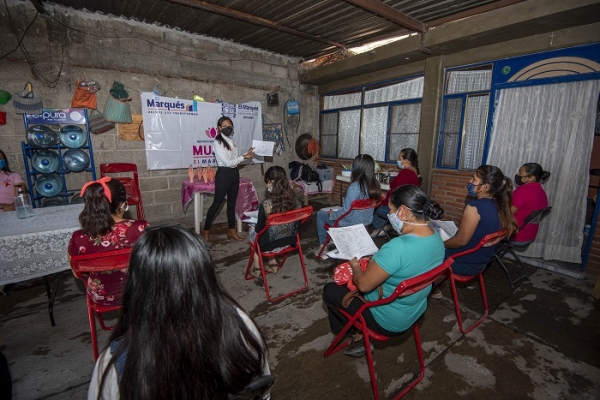 Promueve el Instituto Municipal de la Mujer de El Marqués, talleres de capacitación