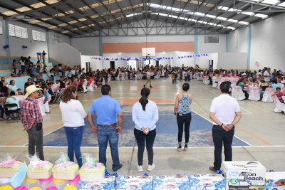 Festeja CDM del PAN a las mamás pinalenses