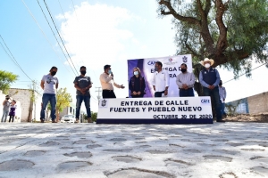 Encabeza León Enrique Bolaño entrega de obras