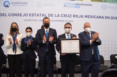 Toma protesta el Lic. Eduardo Vera Alcocer como Delegado Estatal de Cruz Roja Mexicana en Querétaro.