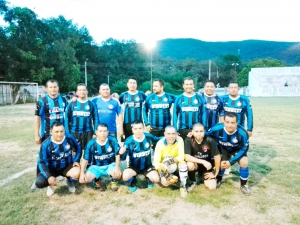 Gallos Blancos y Rayos Triunfan en el arranque del torneo de fútbol de veteranos