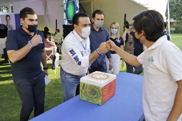 Apoyará Luis Nava a jóvenes con proyectos innovadores y de desarrollo tecnológico