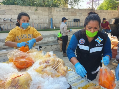 Distribuyen en Municipio de Colón 18 mil 500 kilos de pollo derivado de alianza con PolloQro