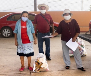 Sigue la entrega de despensas en San Joaquín