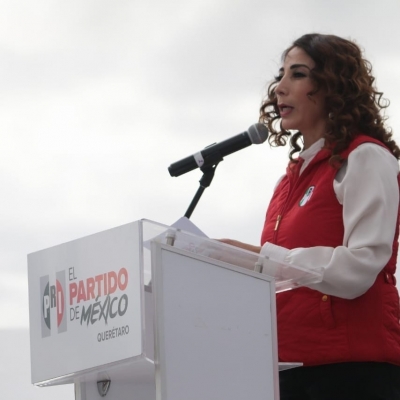 Lucy Quintanar rindió protesta como precandidata a presidente municipal de Ezequiel Montes por el PRI