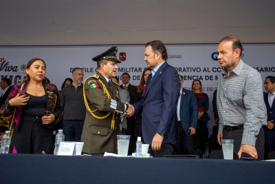 Preside Gobernador el desfile cívico del CCXII Aniversario del inicio de la lucha de Independencia de México