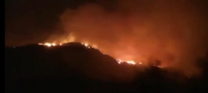 Fuera de Control incendio de Mesas de Santa Inés