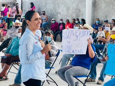 Haremos un buen equipo para que a Peñamiller le vaya mejor: Selene Salazar