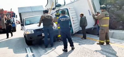 Nueve heridos deja carambola vehicular