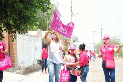 Buscaremos tener una mejora en la colonia Las Flores y el Rastro Municipal en Corregidora: Cristina del Llano.