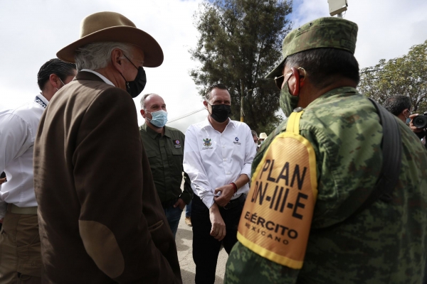 Recorre Gobernador zonas afectadas por lluvias en El Marqués