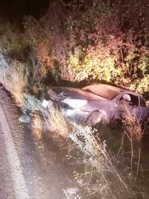 Abandonan vehículo accidentado