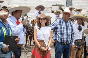 Realizan espectacular charreada por la Feria San Juan del Río 2022