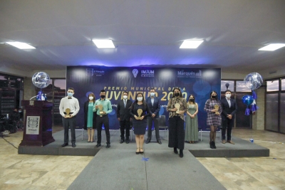 Los cinco jóvenes reconocidos en el Premio Municipal de la Juventud El Marqués 2020.