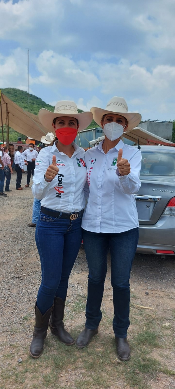 Nancy y Rosita, en equipo hacia el triunfo del distrito 15 local y 1 federal