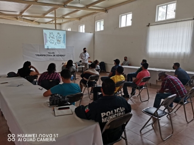 Policías de Jalpan reciben capacitación sobre Perspectiva de Género