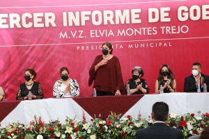 Elvia Montes rinde su tercer informe de gobierno.