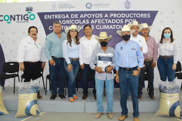 Benefician a productores agrícolas de Cadereyta