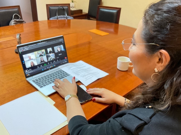 Comparten experiencias estudiantes beneficiados con Beca Embajadores