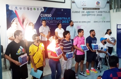 Imparte Curso Teórico de Jueceo y Arbitraje Deportivo 2022 en Jalpan de Serra