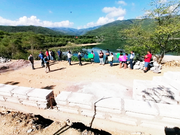 Se manifiestan Jalpenses Por Construcción Cerca del Vertedor