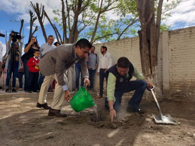 &quot;Corregidora Reforesta Contigo&quot; llega a primaria de El Pueblito