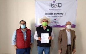 Se registra Miguel Leal ante el IEEQ para abanderar la candidatura a la Presidencia Municipal de Cadereyta de Montes por el partido verde.