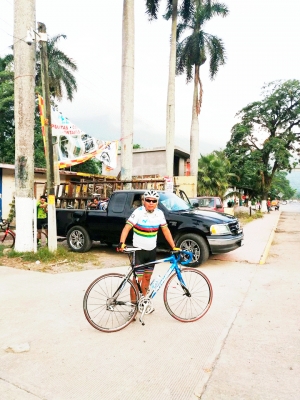 De Matlapa a Jalpan Inicia Venancio Chávez Recorrido en Bicicleta