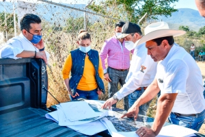 Alejandro Ugalde y Chely Amador Supervisan Avance de Proyecto Ganadero Regional