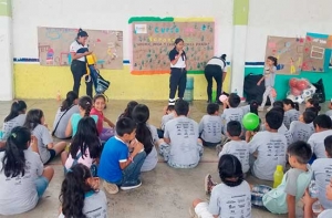 100 Niñ@s Participan en el V Curso de Verano “Ven  Participa, Juega y Diviértete con la Policía”