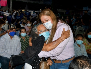  “Éxito total de Francis Escamilla en El Refugio en su pre-cierre de campaña”