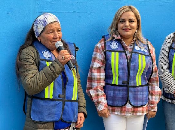 Arranca Lupita Ramírez construcción de circulado perimetral y rehabilitación de Casa de Salud en La Cañada.