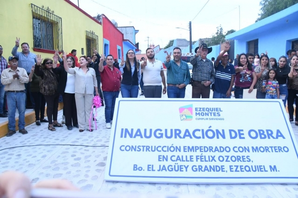 Inauguran calle Félix Osores en la comunidad el Jagüey Grande.