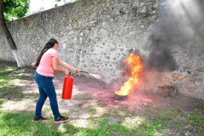 En Landa Protección Civil capacita a comerciantes