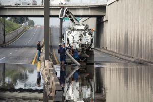 Continúa la limpieza de drenes en el municipio de San Juan del Río: JAPAM