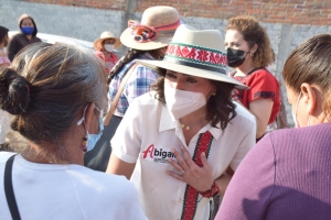 GARANTIZARÉ MÉDICOS Y ABASTO DE MEDICINAS EN TODOS LOS CENTROS DE SALUD DEL ESTADO 24 HORAS, LOS 7 DÍAS DE LA SEMANA: ABIGAIL ARREDONDO