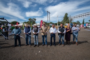 Enrique Vega inaugura Expo Campo El Marqués 2022