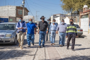 Entregan paquete de urbanización en San José Navajas