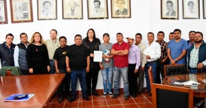 Realizan acuerdos habitantes de Villa  Progreso y la alcaldesa Elvia Montes