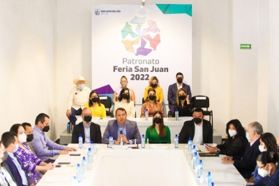 Presenta Roberto Cabrera Patronato de la Feria de San Juan del Río 2022