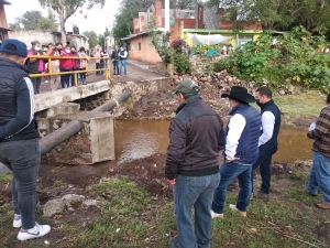 El Presidente Municipal de Huimilpan, Juan Guzmán Cabrera, coordina trabajos de atención a damnificados por las lluvias