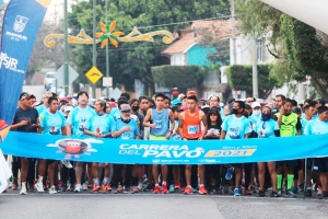 450 corredores participaron en la carrera del Pavo 2021