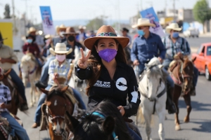 Encuentra Daniela Salgado gran aceptación desde los primeros días de campaña