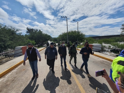 Declara la SEDENA Plan DN III en Tequisquiapan, ante la contingencia generada por la creciente de la Presa Centenario y el río San Juan, tras recorrido en el Municipio.