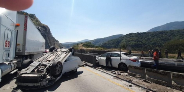 Se accidenta El Mijis en la México-Querétaro