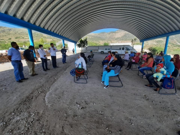 Realiza Reuniones Informativas Municipio y CEA en Sabino y Mesa de Ramírez