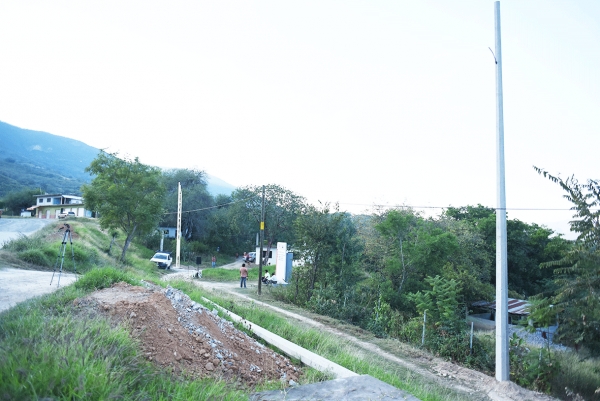 En Jalpan Inician Obras de Ampliación de Energía Eléctrica