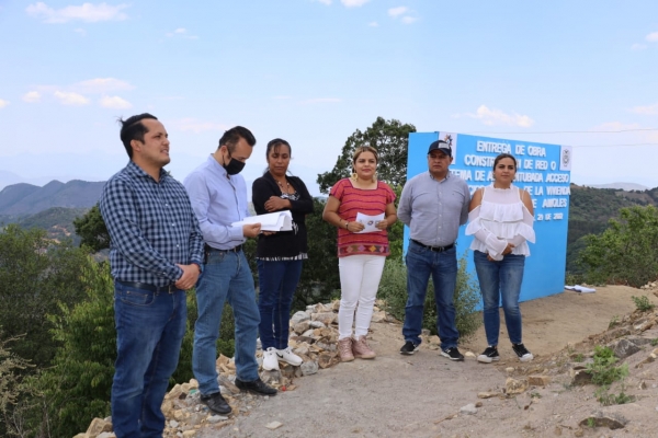 Entrega Lupita Ramirez Obra Hidráulica en la comunidad de Temazcales.